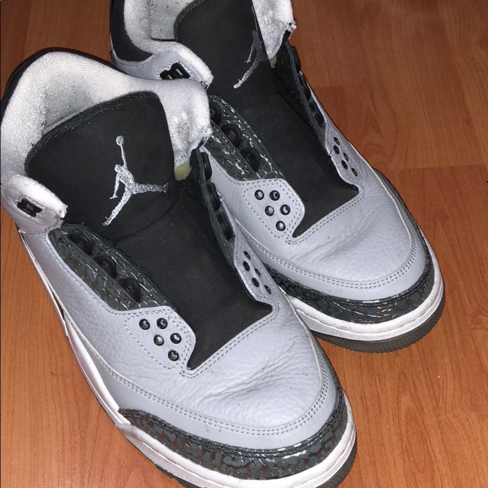 Nike Air Jordan 3 (Wolf Grey) Size 7
